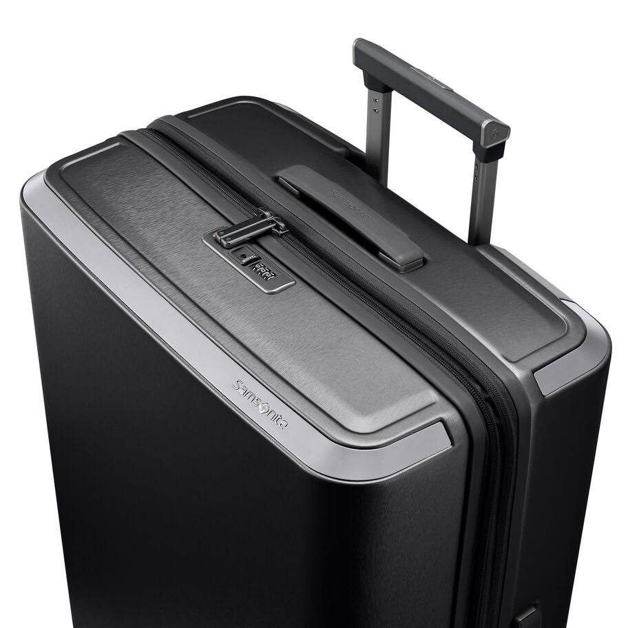 Samsonite Evoa Z Spinner Medium in the color Black. image number 6